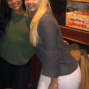 Bell sleeved turtle neck